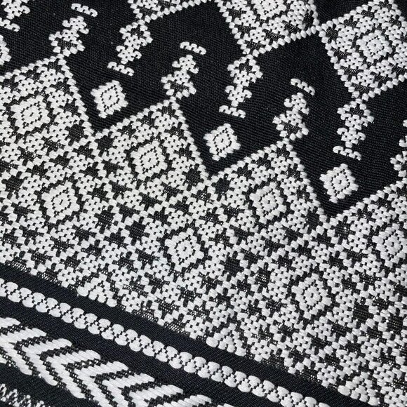 H&M Black & White Metallic Embroidered Aztec Geometric Mini Skirt - Size XS - Picture 3 of 9